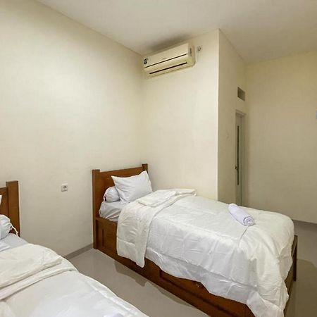 Nipa Guest House Near Universitas Widyagama Mitra Reddoorz Blimbing  Buitenkant foto