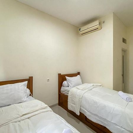 Nipa Guest House Near Universitas Widyagama Mitra Reddoorz Blimbing  Buitenkant foto
